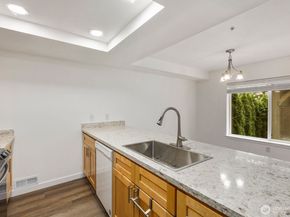 15511 35th Avenue W H, Lynnwood WA 98087