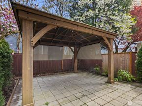 15511 35th Avenue W H, Lynnwood WA 98087