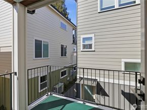 8332 26th Avenue NW, Seattle WA 98117