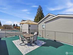 8332 26th Avenue NW, Seattle WA 98117
