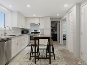 6427 182nd Place SW, Lynnwood WA 98037