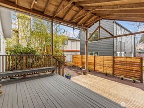 8117 17th Avenue SW, Seattle WA 98106