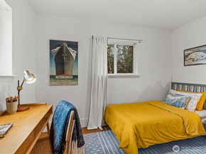 8117 17th Avenue SW, Seattle WA 98106