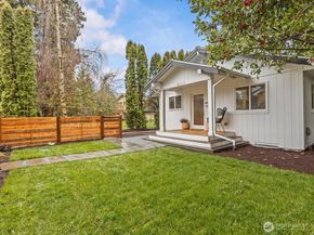 8117 17th Avenue SW, Seattle WA 98106