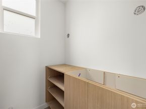 1138 A NW 57th Street, Seattle WA 98107