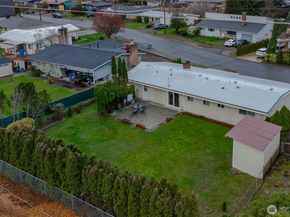 1060 Lynnwood Avenue NE, Renton WA 98056