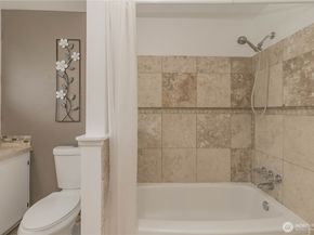 1060 Lynnwood Avenue NE, Renton WA 98056
