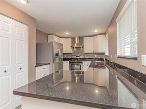 1060 Lynnwood Avenue NE, Renton WA 98056
