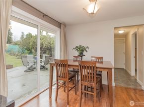 1060 Lynnwood Avenue NE, Renton WA 98056