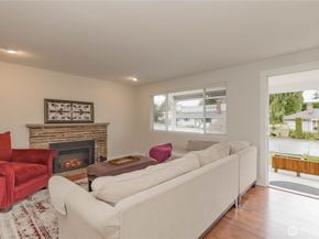 1060 Lynnwood Avenue NE, Renton WA 98056