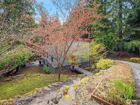 1534 Hillside Drive SE, Issaquah WA 98027