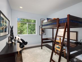 1534 Hillside Drive SE, Issaquah WA 98027