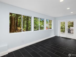 1534 Hillside Drive SE, Issaquah WA 98027