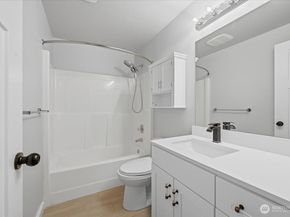 34414 SE Osprey Court, Snoqualmie WA 98065
