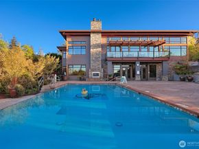 75 Pine Street 212, Edmonds WA 98020