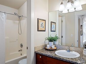 9501 Interlake Avenue N, Seattle WA 98103