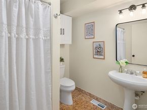 11321 83rd Place NE, Kirkland WA 98034