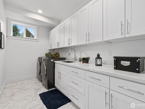 6921 55th Avenue S, Seattle WA 98118