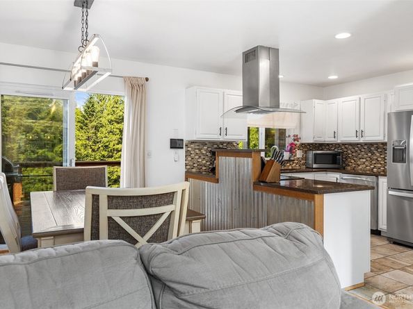 443 Beef Creek Lane NW, Seabeck WA 98380