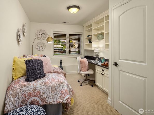 67 Cascade Key, Bellevue WA 98006