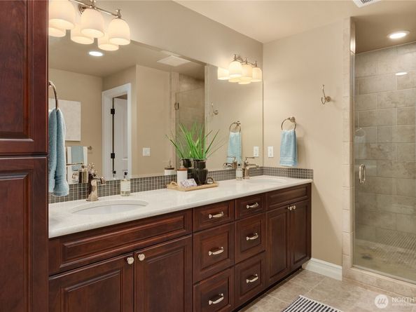 67 Cascade Key, Bellevue WA 98006