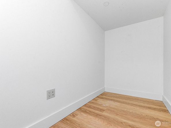 745 Bellevue Avenue E 201, Seattle WA 98102