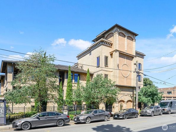 745 Bellevue Avenue E 201, Seattle WA 98102