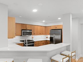 745 Bellevue Avenue E 201, Seattle WA 98102