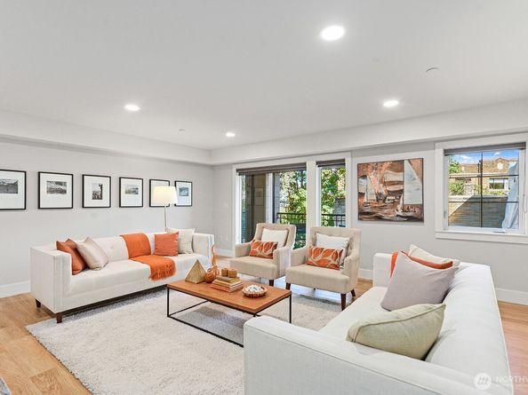 745 Bellevue Avenue E 201, Seattle WA 98102