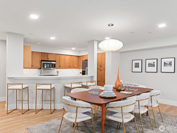 745 Bellevue Avenue E 201, Seattle WA 98102
