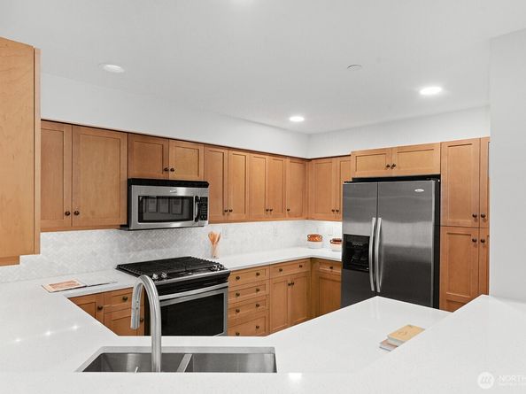 745 Bellevue Avenue E 201, Seattle WA 98102