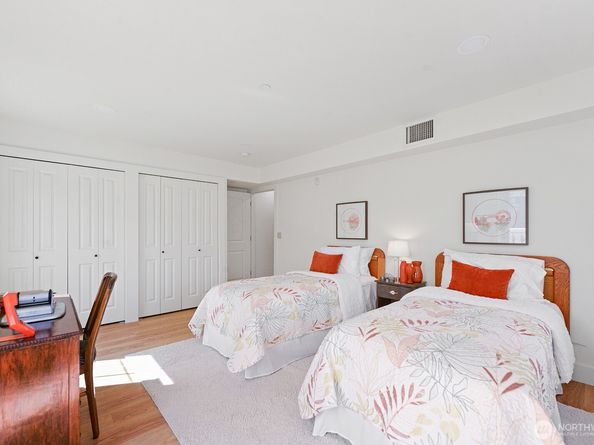 745 Bellevue Avenue E 201, Seattle WA 98102