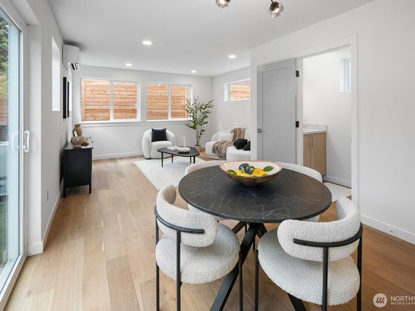 3422 20th Avenue S, Seattle WA 98144