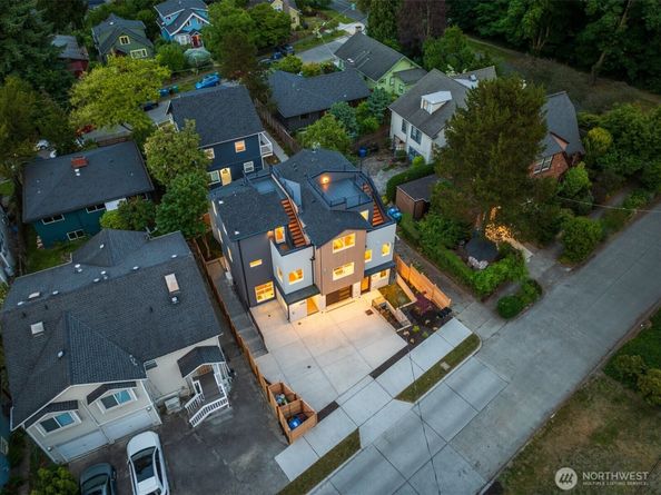 3422 20th Avenue S, Seattle WA 98144