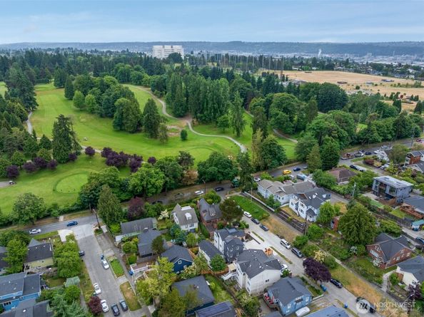 3422 20th Avenue S, Seattle WA 98144