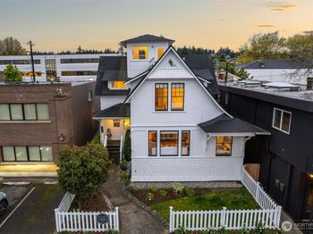 116 4th Avenue N
