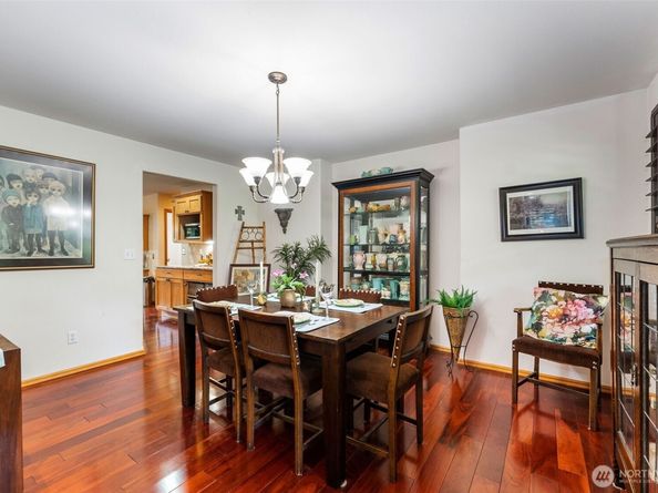 34059 Bridge View Drive NE, Kingston WA 98346