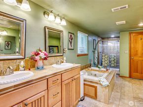 34059 Bridge View Drive NE, Kingston WA 98346