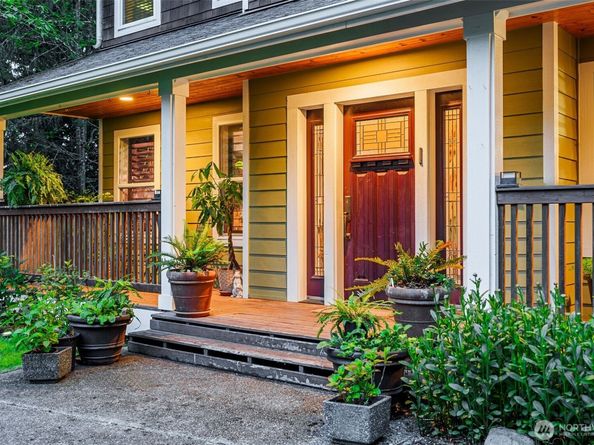 34059 Bridge View Drive NE, Kingston WA 98346