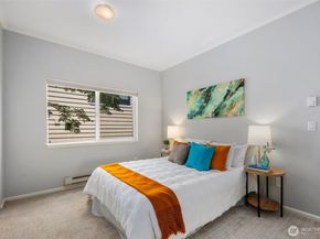 1812 25th Avenue C, Seattle WA 98122