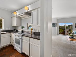 1812 25th Avenue C, Seattle WA 98122