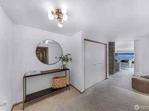 1600 43rd Avenue E 206, Seattle WA 98112