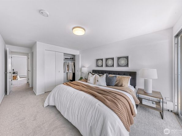 1600 43rd Avenue E 206, Seattle WA 98112