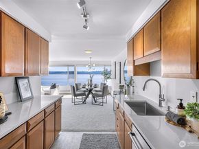1600 43rd Avenue E 206, Seattle WA 98112