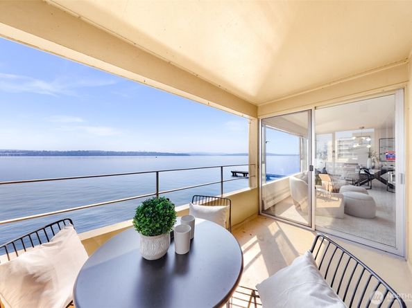 1600 43rd Avenue E 206, Seattle WA 98112
