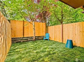 1019 NE 125th Street C, Seattle WA 98125