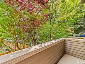 1019 NE 125th Street C, Seattle WA 98125
