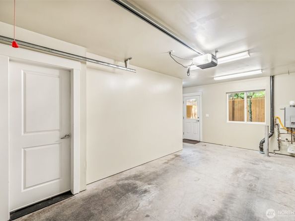 1019 NE 125th Street C, Seattle WA 98125