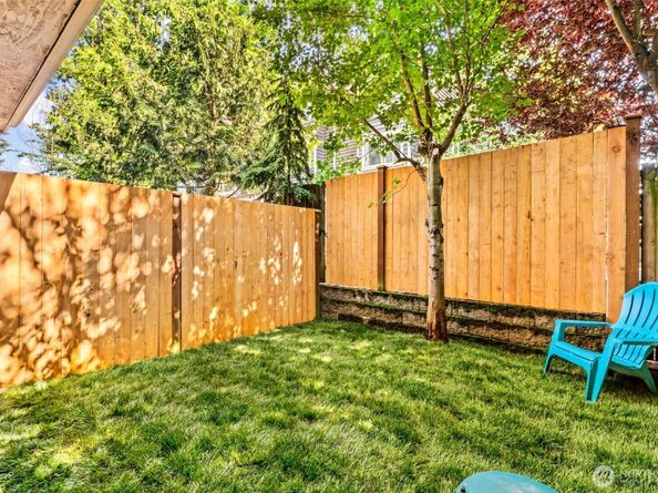 1019 NE 125th Street C, Seattle WA 98125