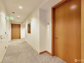 909 5th Ave 502, Seattle WA 98104